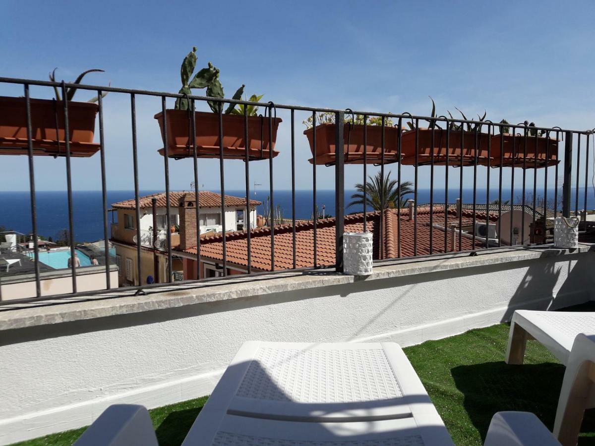 Casa Gio Lägenhet Taormina Exteriör bild