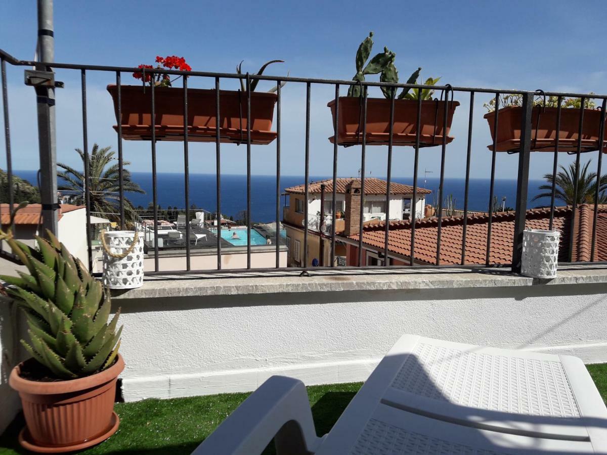 Casa Gio Lägenhet Taormina Exteriör bild